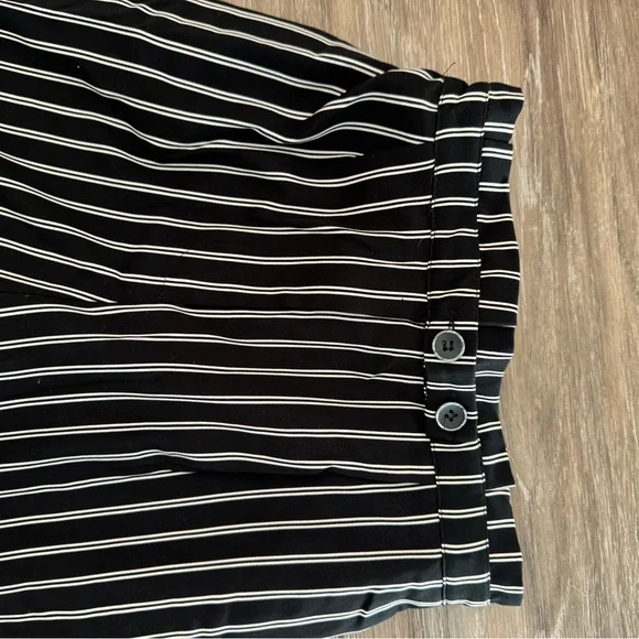 Pull&Bear Black and White Striped Trousers - Picture 2 of 4